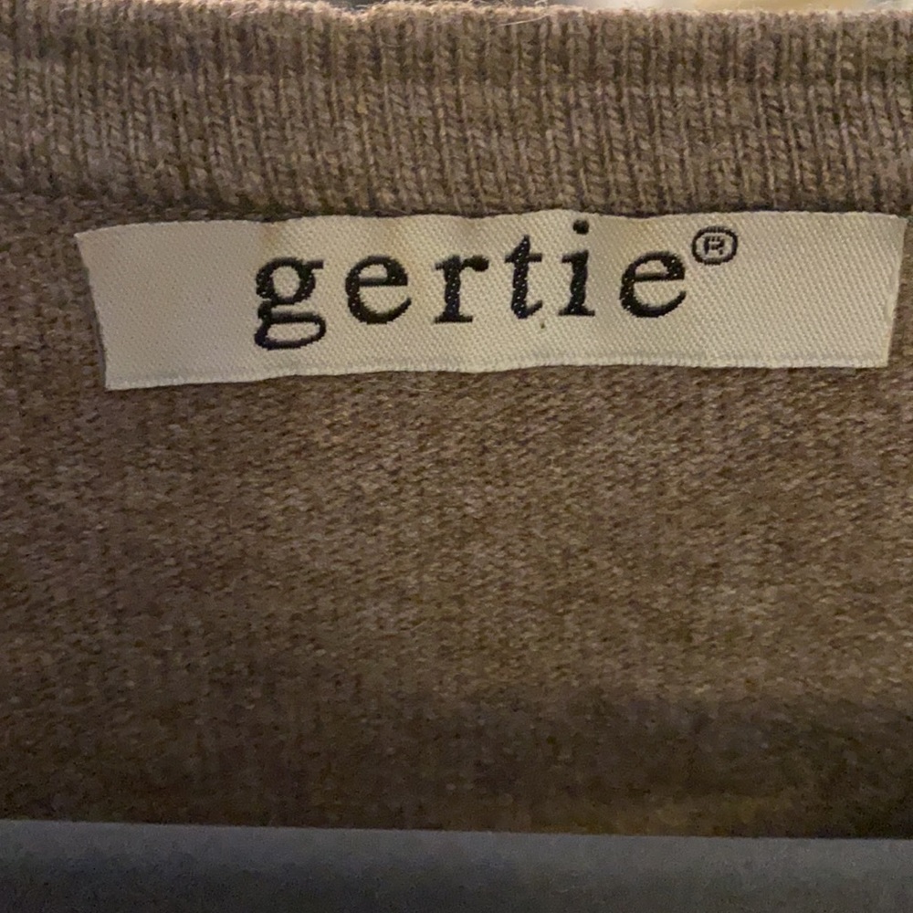 Wool sweater - Picture 2 of 3